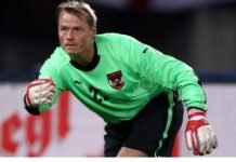 Ex-Arsenal Goalkeeper Manninger Dies in Train Collision