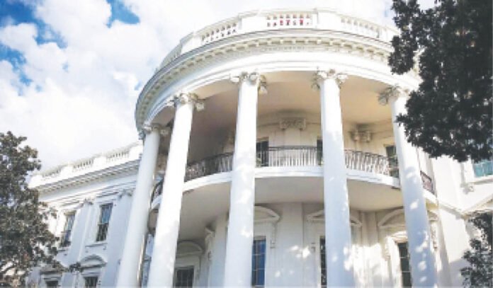 US Secret Service investigates reports of gunfire near White House