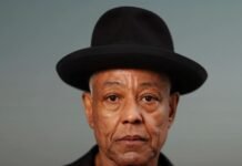 Actor Giancarlo Esposito embraces Islam in Saudi Arabia