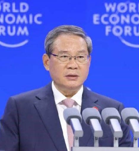 Li Qiang, Premier of the People’s Republic of China addressing global leaders at the Summer Davos 2026 in Dalian.